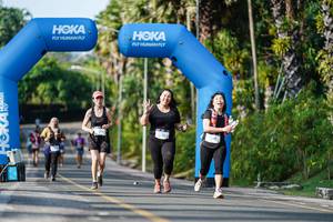 BIB: 124
                            <button type="button" onclick="openModal(22578120)" class="btn btn-primary btn-sm float-right btn-popup" data-toggle="modal" data-target=".modal-high-quality">
                        <i class="fas fa-shopping-cart"></i> Add to Cart
                    </button>
                                            <button type="button" onclick="isThisMe(22578120, true)" class="btn btn-success btn-sm float-right btn-popup btn-isme hidden" data-toggle="tooltip" data-placement="bottom" title="นี่คือรูปของคุณใช่ไหม คลิกที่นี่เพื่อเอาเข้าอัลบั้ม">
                        <i class="fas fa-plus"></i> Add to album
                    </button>
                    <button type="button" onclick="isThisMe(22578120, false)" class="btn btn-warning btn-sm float-right btn-popup btn-isnotme hidden">
                        <i class="fas fa-ban"></i> Remove from album
                    </button>